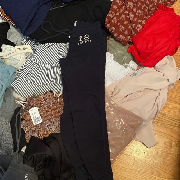 Women’s 70+ pieces bundle size:xs-m - Picture 11 of 14